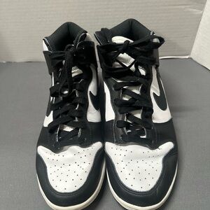 Nike Dunk High “Panda” (Black / White) – Women’s Size 8.5 (DD1869-103)